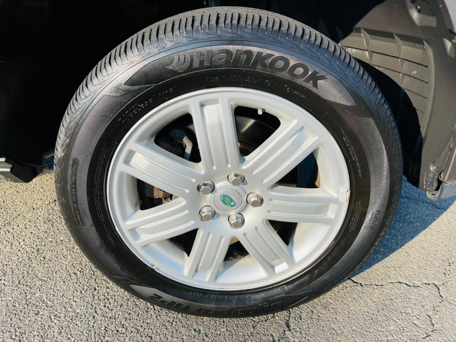 2007 Land Rover Range Rover 4WD 4dr HSE, available for sale in New Britain, Connecticut | Supreme Automotive. New Britain, Connecticut 2007 Land Rover Range Rover 4WD 4dr HSE, available for sale in New Britain, Connecticut | Supreme Automotive. New Britain, Connecticut