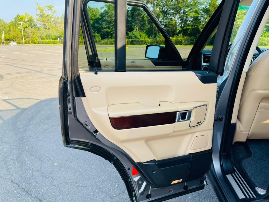 2007 Land Rover Range Rover 4WD 4dr HSE, available for sale in New Britain, Connecticut | Supreme Automotive. New Britain, Connecticut 2007 Land Rover Range Rover 4WD 4dr HSE, available for sale in New Britain, Connecticut | Supreme Automotive. New Britain, Connecticut