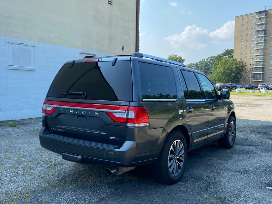 2015 Lincoln Navigator 4WD 4dr, available for sale in Bridgeport, Connecticut | CT Auto. Bridgeport, Connecticut 2015 Lincoln Navigator 4WD 4dr, available for sale in Bridgeport, Connecticut | CT Auto. Bridgeport, Connecticut