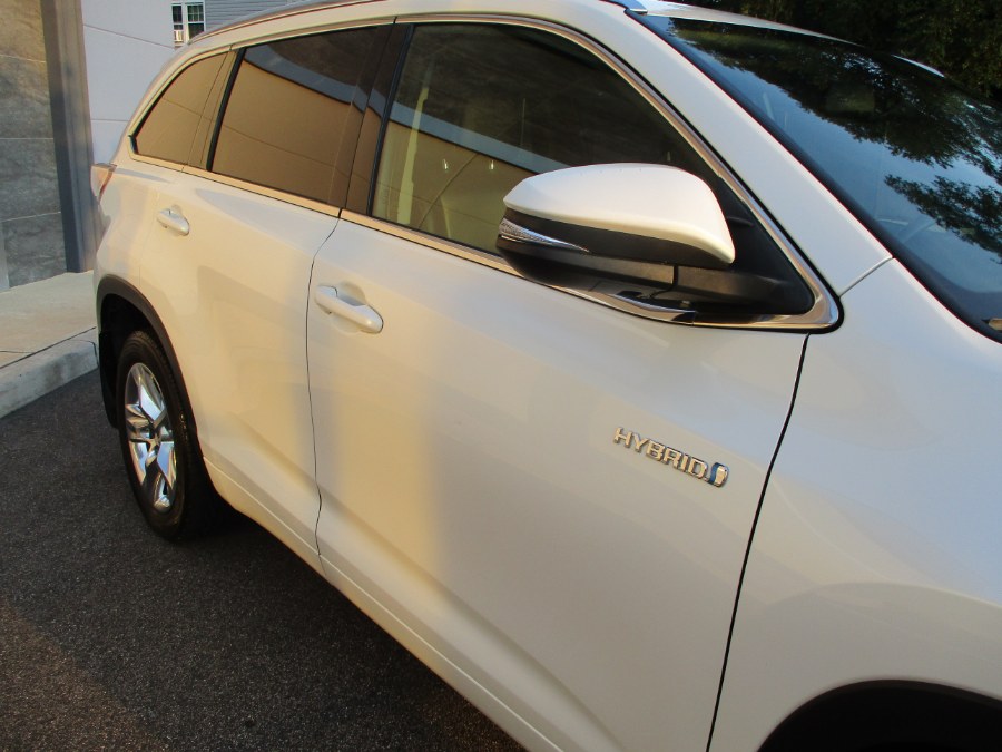 2014 Toyota Highlander Hybrid AWD 4dr Limited (Natl), available for sale in Massapequa, New York | South Shore Auto Brokers & Sales. Massapequa, New York 2014 Toyota Highlander Hybrid AWD 4dr Limited (Natl), available for sale in Massapequa, New York | South Shore Auto Brokers & Sales. Massapequa, New York