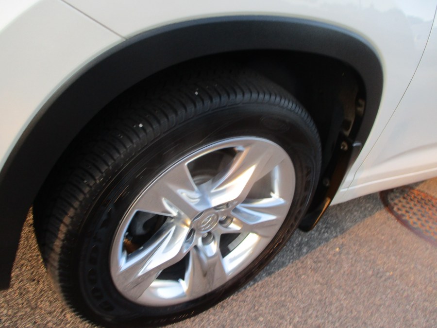 2014 Toyota Highlander Hybrid AWD 4dr Limited (Natl), available for sale in Massapequa, New York | South Shore Auto Brokers & Sales. Massapequa, New York 2014 Toyota Highlander Hybrid AWD 4dr Limited (Natl), available for sale in Massapequa, New York | South Shore Auto Brokers & Sales. Massapequa, New York
