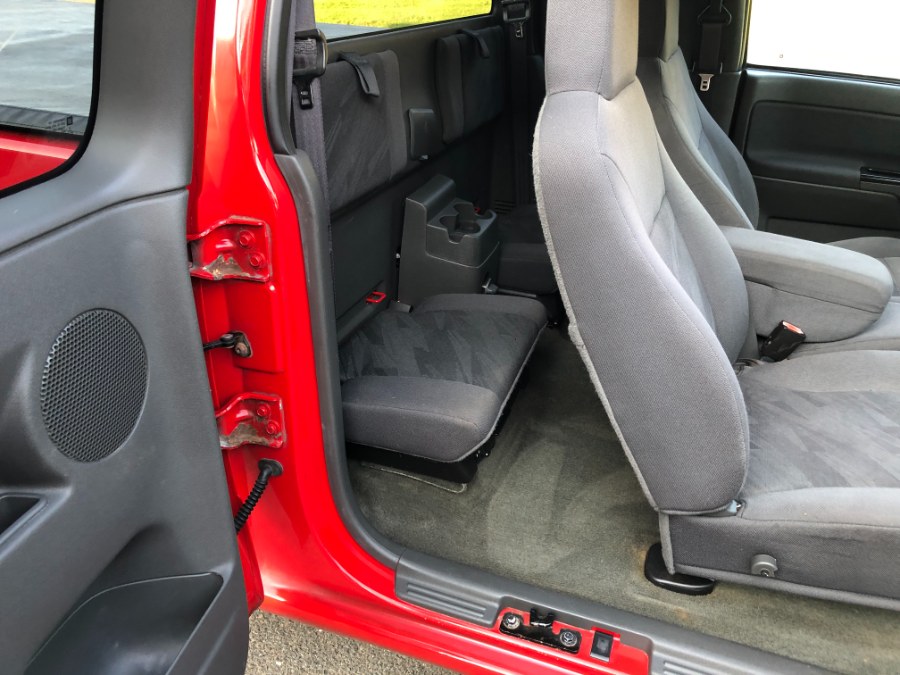 2005 Chevrolet Colorado Ext Cab 125.9" WB 4WD Z71, available for sale in Hartford , Connecticut | Ledyard Auto Sale LLC. Hartford , Connecticut 2005 Chevrolet Colorado Ext Cab 125.9" WB 4WD Z71, available for sale in Hartford , Connecticut | Ledyard Auto Sale LLC. Hartford , Connecticut