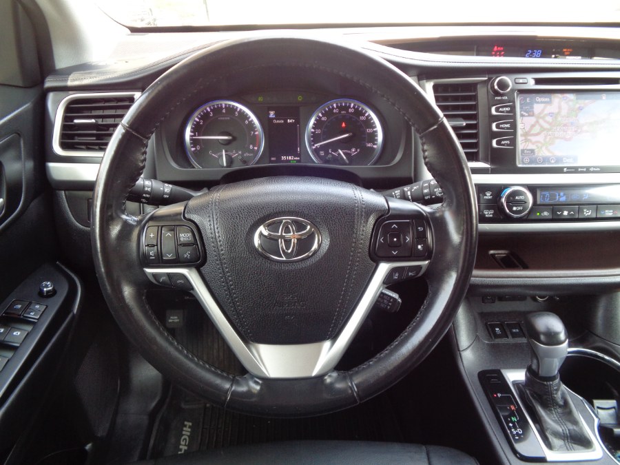 Used Toyota Highlander XLE AWD 2018 | Top Speed Motors LLC. Jamaica, New York Used Toyota Highlander XLE AWD 2018 | Top Speed Motors LLC. Jamaica, New York