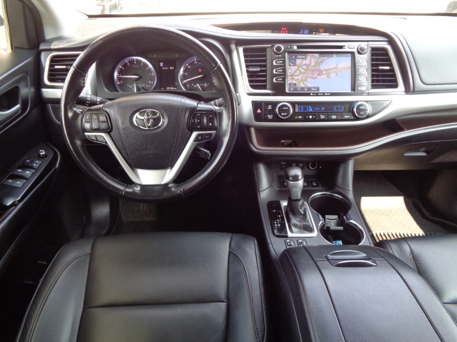 Used Toyota Highlander XLE AWD 2018 | Top Speed Motors LLC. Jamaica, New York Used Toyota Highlander XLE AWD 2018 | Top Speed Motors LLC. Jamaica, New York