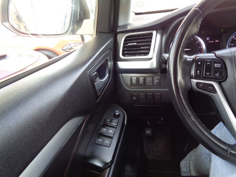 Used Toyota Highlander XLE AWD 2018 | Top Speed Motors LLC. Jamaica, New York Used Toyota Highlander XLE AWD 2018 | Top Speed Motors LLC. Jamaica, New York