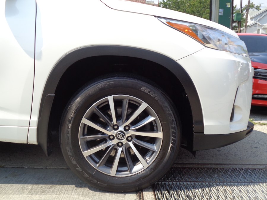 Used Toyota Highlander XLE AWD 2018 | Top Speed Motors LLC. Jamaica, New York Used Toyota Highlander XLE AWD 2018 | Top Speed Motors LLC. Jamaica, New York