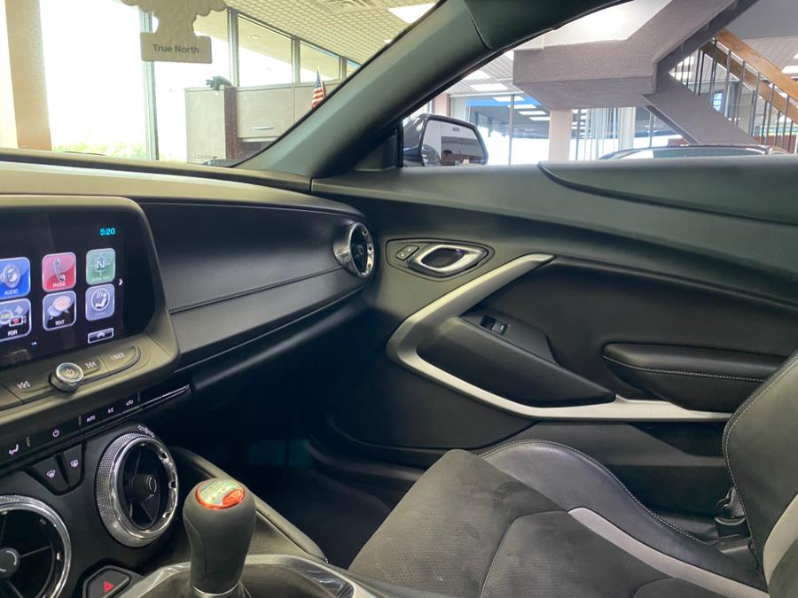 Used Chevrolet Camaro 2dr Cpe 1SS 2017 | Power Motors East. Massapequa Park, New York Used Chevrolet Camaro 2dr Cpe 1SS 2017 | Power Motors East. Massapequa Park, New York