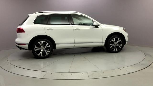 Used Volkswagen Touareg V6 Wolfsburg Edition 2017 | J&M Automotive Sls&Svc LLC. Naugatuck, Connecticut Used Volkswagen Touareg V6 Wolfsburg Edition 2017 | J&M Automotive Sls&Svc LLC. Naugatuck, Connecticut