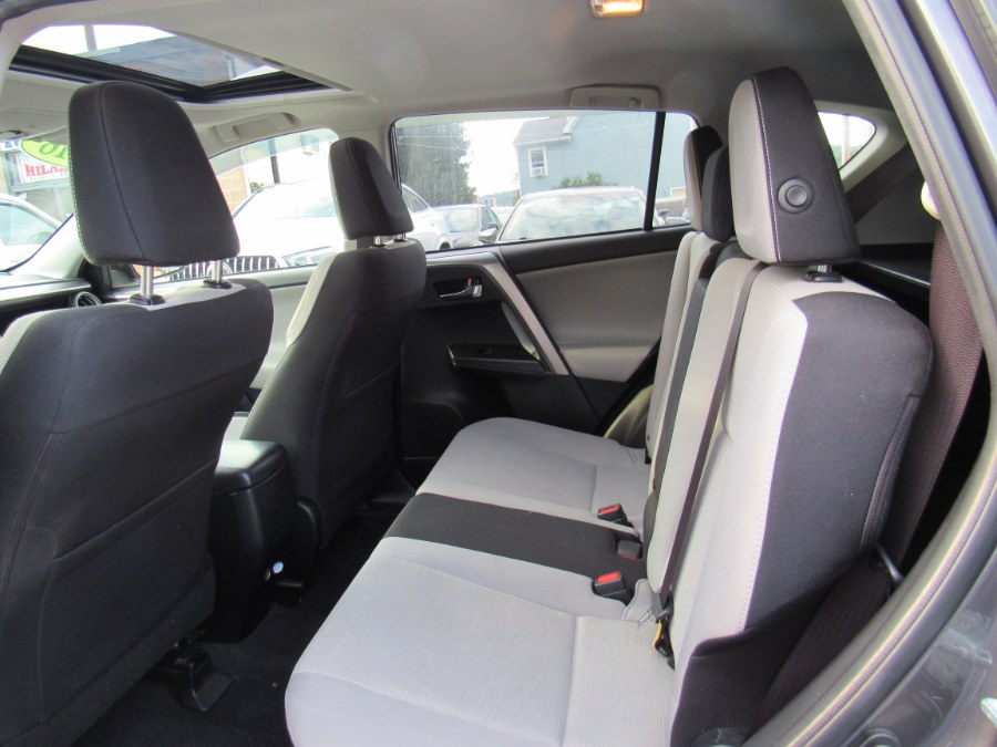 Used Toyota RAV4 XLE 2016 | Hilario's Auto Sales Inc.. Worcester, Massachusetts Used Toyota RAV4 XLE 2016 | Hilario's Auto Sales Inc.. Worcester, Massachusetts