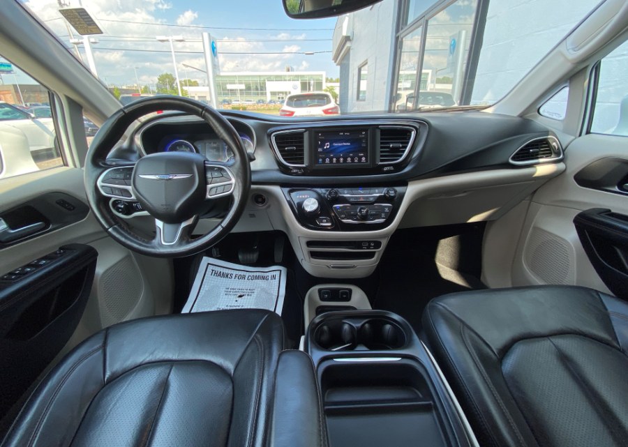 Used Chrysler Pacifica Touring L FWD 2020 | Inman Motors Sales. Medford, Massachusetts Used Chrysler Pacifica Touring L FWD 2020 | Inman Motors Sales. Medford, Massachusetts