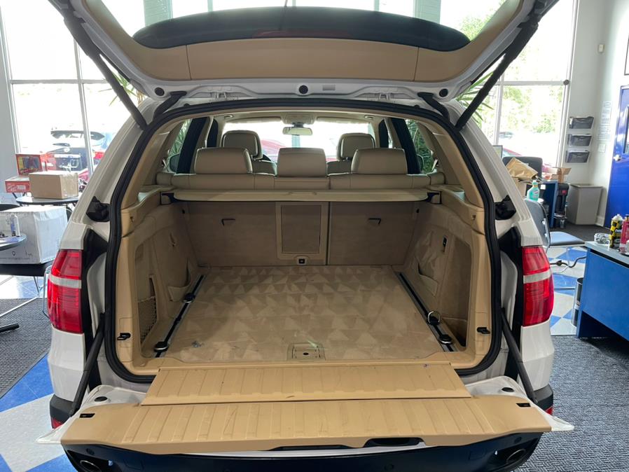 Used BMW X5 AWD 4dr 30i 2009 | Chris's Auto Clinic. Plainville, Connecticut Used BMW X5 AWD 4dr 30i 2009 | Chris's Auto Clinic. Plainville, Connecticut