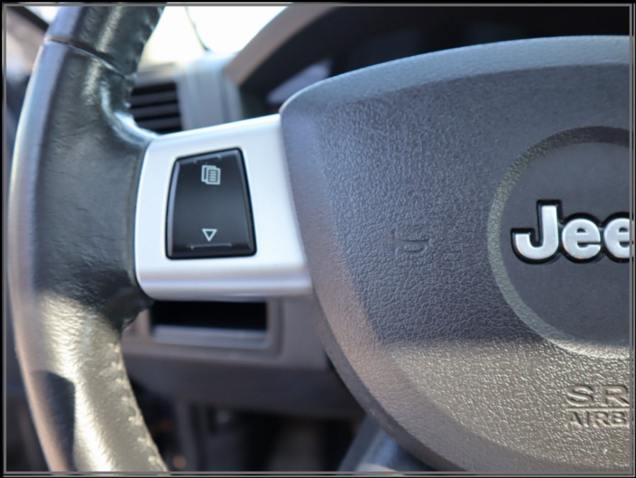 2009 Jeep Grand Cherokee 4WD 4dr Laredo, available for sale in Huntington Station, New York | My Auto Inc.. Huntington Station, New York 2009 Jeep Grand Cherokee 4WD 4dr Laredo, available for sale in Huntington Station, New York | My Auto Inc.. Huntington Station, New York