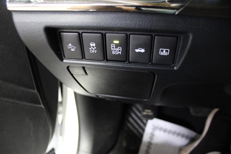 2016 Toyota Avalon LIMITED, available for sale in Paterson, New Jersey | Fast Track Motors. Paterson, New Jersey 2016 Toyota Avalon LIMITED, available for sale in Paterson, New Jersey | Fast Track Motors. Paterson, New Jersey