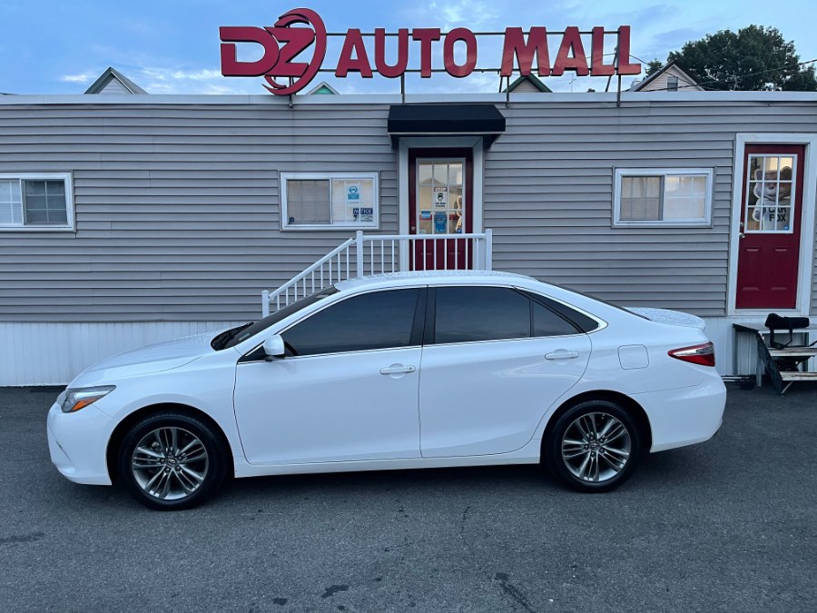 Used Toyota Camry SE Automatic (Natl) 2017 | DZ Automall. Paterson, New Jersey