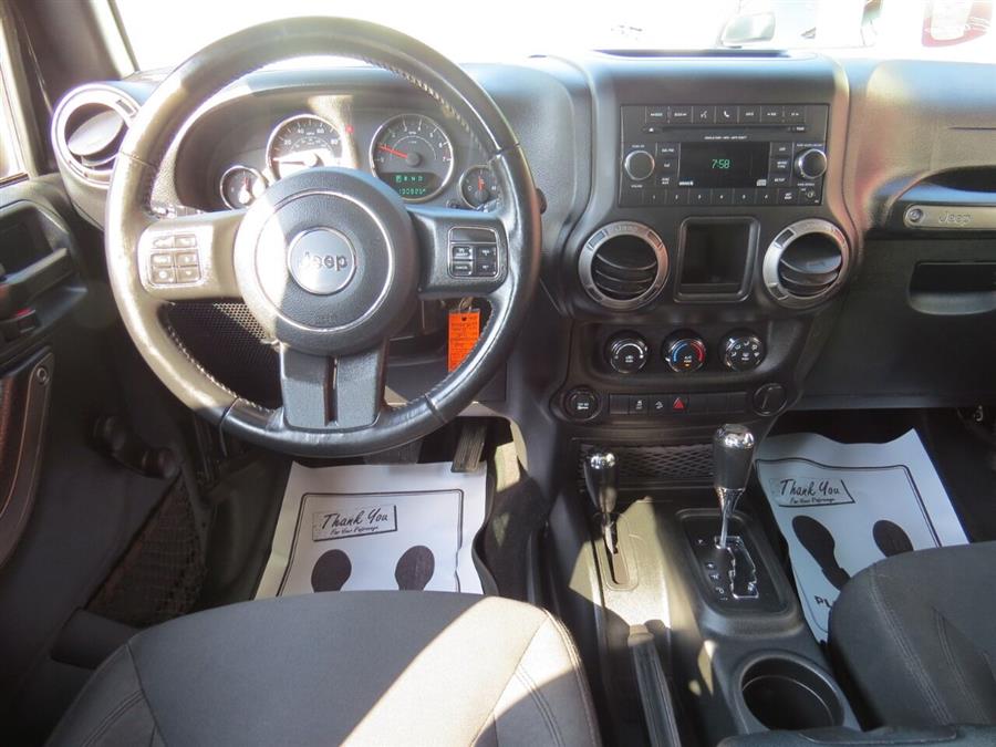 Used Jeep Wrangler Unlimited Sport 4x4 4dr SUV 2017 | Lake City Exports Inc. Auburn, Maine Used Jeep Wrangler Unlimited Sport 4x4 4dr SUV 2017 | Lake City Exports Inc. Auburn, Maine