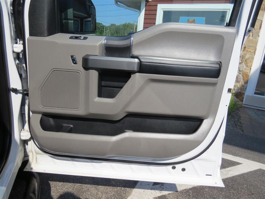 Used Ford F-150 XLT 4x4 4dr SuperCrew 5.5 ft. SB 2016 | Lake City Exports Inc. Auburn, Maine Used Ford F-150 XLT 4x4 4dr SuperCrew 5.5 ft. SB 2016 | Lake City Exports Inc. Auburn, Maine