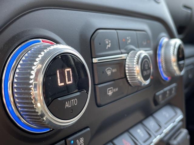 Used GMC Sierra 1500 SLT 2020 | Blasius Federal Road. Brookfield, Connecticut Used GMC Sierra 1500 SLT 2020 | Blasius Federal Road. Brookfield, Connecticut