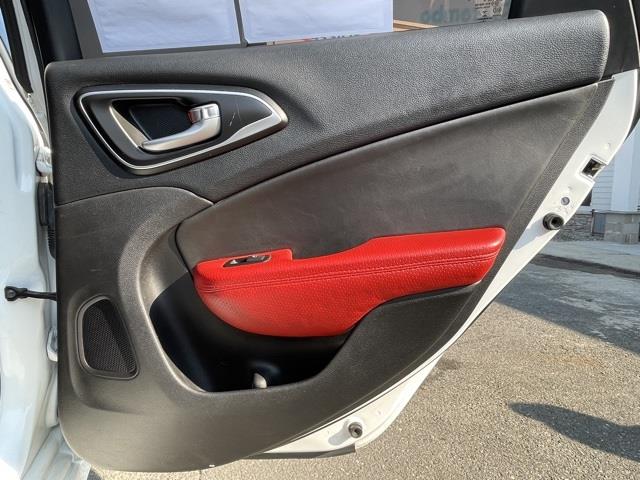 Used Chrysler 200 C 2016 | Blasius Federal Road. Brookfield, Connecticut Used Chrysler 200 C 2016 | Blasius Federal Road. Brookfield, Connecticut