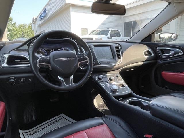 Used Chrysler 200 C 2016 | Blasius Federal Road. Brookfield, Connecticut Used Chrysler 200 C 2016 | Blasius Federal Road. Brookfield, Connecticut