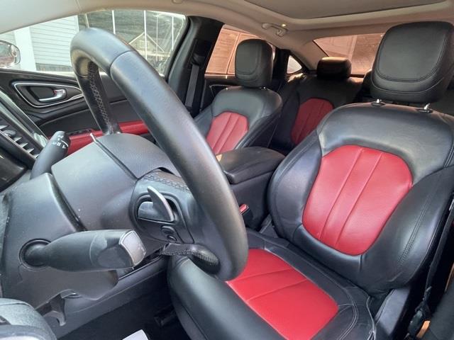 Used Chrysler 200 C 2016 | Blasius Federal Road. Brookfield, Connecticut Used Chrysler 200 C 2016 | Blasius Federal Road. Brookfield, Connecticut