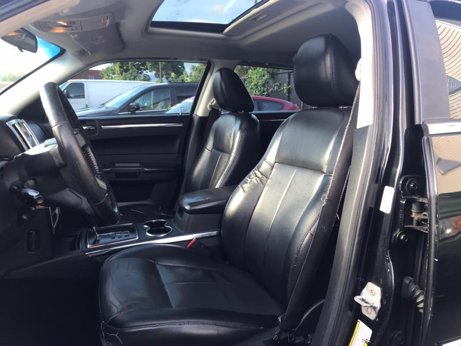 Used Chrysler 300 4dr Sdn 300 Touring AWD 2008 | Affordable Motors Inc. Bridgeport, Connecticut Used Chrysler 300 4dr Sdn 300 Touring AWD 2008 | Affordable Motors Inc. Bridgeport, Connecticut