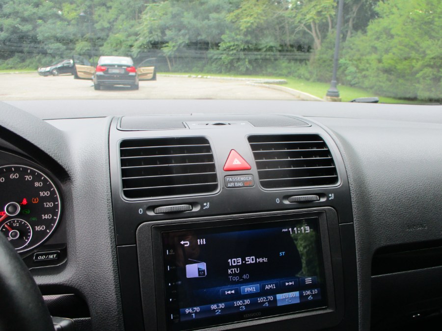 2010 Volkswagen Jetta Sedan 4dr Auto Limited PZEV, available for sale in Massapequa, New York | South Shore Auto Brokers & Sales. Massapequa, New York 2010 Volkswagen Jetta Sedan 4dr Auto Limited PZEV, available for sale in Massapequa, New York | South Shore Auto Brokers & Sales. Massapequa, New York