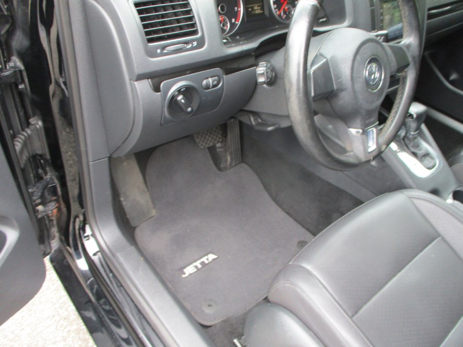 2010 Volkswagen Jetta Sedan 4dr Auto Limited PZEV, available for sale in Massapequa, New York | South Shore Auto Brokers & Sales. Massapequa, New York 2010 Volkswagen Jetta Sedan 4dr Auto Limited PZEV, available for sale in Massapequa, New York | South Shore Auto Brokers & Sales. Massapequa, New York