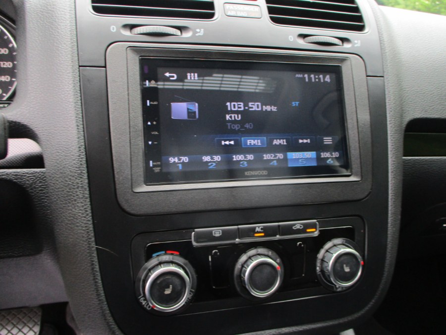 2010 Volkswagen Jetta Sedan 4dr Auto Limited PZEV, available for sale in Massapequa, New York | South Shore Auto Brokers & Sales. Massapequa, New York 2010 Volkswagen Jetta Sedan 4dr Auto Limited PZEV, available for sale in Massapequa, New York | South Shore Auto Brokers & Sales. Massapequa, New York