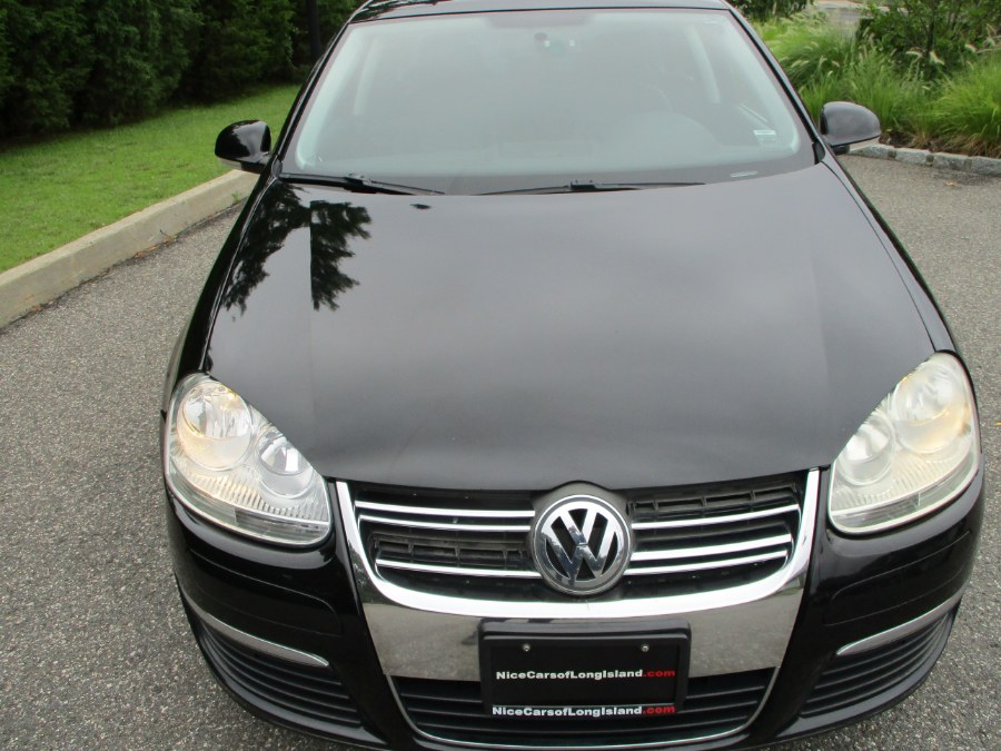 2010 Volkswagen Jetta Sedan 4dr Auto Limited PZEV, available for sale in Massapequa, New York | South Shore Auto Brokers & Sales. Massapequa, New York 2010 Volkswagen Jetta Sedan 4dr Auto Limited PZEV, available for sale in Massapequa, New York | South Shore Auto Brokers & Sales. Massapequa, New York