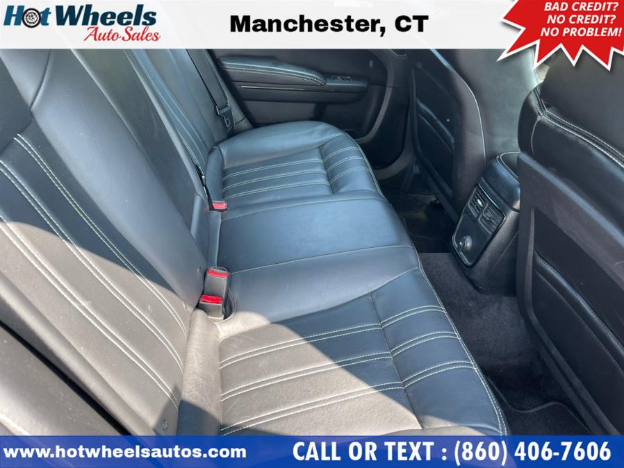 Used Chrysler 300 4dr Sdn 300S AWD 2013 | Hot Wheels Auto Sales LLC. Manchester, Connecticut Used Chrysler 300 4dr Sdn 300S AWD 2013 | Hot Wheels Auto Sales LLC. Manchester, Connecticut