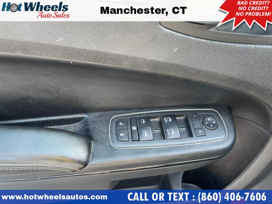 Used Chrysler 300 4dr Sdn 300S AWD 2013 | Hot Wheels Auto Sales LLC. Manchester, Connecticut Used Chrysler 300 4dr Sdn 300S AWD 2013 | Hot Wheels Auto Sales LLC. Manchester, Connecticut