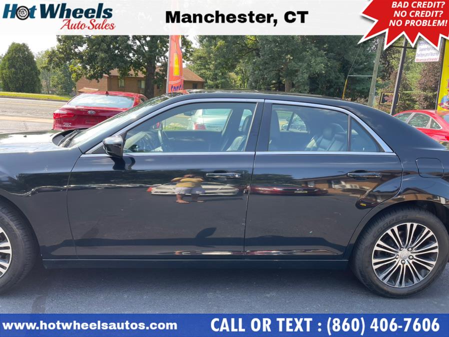 Used Chrysler 300 4dr Sdn 300S AWD 2013 | Hot Wheels Auto Sales LLC. Manchester, Connecticut Used Chrysler 300 4dr Sdn 300S AWD 2013 | Hot Wheels Auto Sales LLC. Manchester, Connecticut