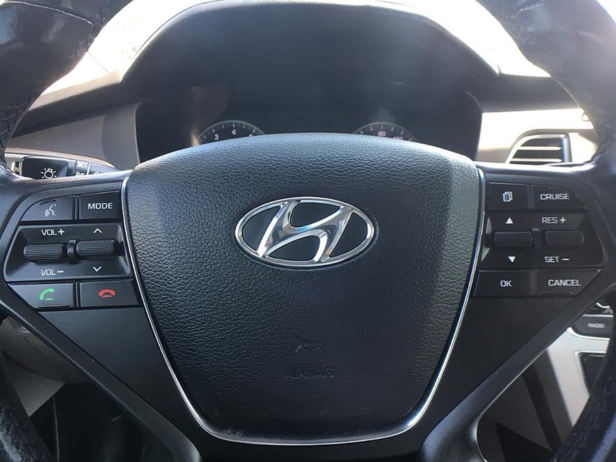 Used Hyundai Sonata 4dr Sdn 2.4L Limited PZEV 2016 | Smart Buy Auto Sales, LLC. Wallingford, Connecticut Used Hyundai Sonata 4dr Sdn 2.4L Limited PZEV 2016 | Smart Buy Auto Sales, LLC. Wallingford, Connecticut