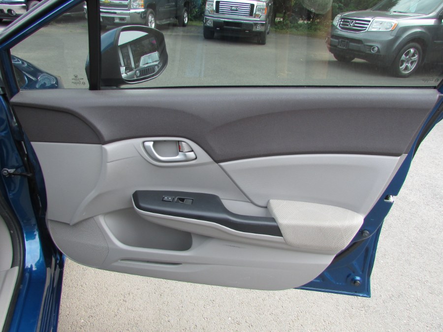 Used Honda Civic Sdn 4dr Auto LX 2012 | United Auto Sales of E Windsor, Inc. East Windsor, Connecticut Used Honda Civic Sdn 4dr Auto LX 2012 | United Auto Sales of E Windsor, Inc. East Windsor, Connecticut