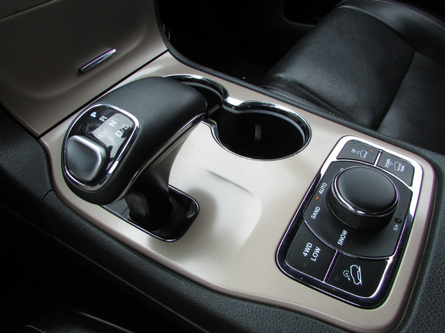 Used Jeep Grand Cherokee 4WD 4dr Overland 2015 | United Auto Sales of E Windsor, Inc. East Windsor, Connecticut Used Jeep Grand Cherokee 4WD 4dr Overland 2015 | United Auto Sales of E Windsor, Inc. East Windsor, Connecticut
