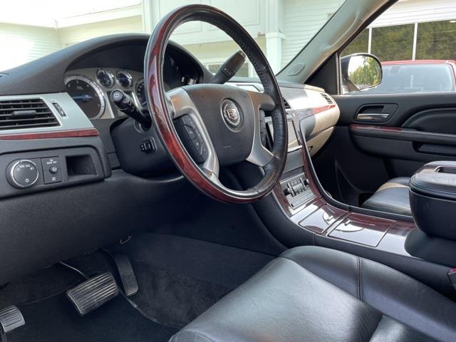 Used Cadillac Escalade Luxury 2013 | Blasius Federal Road. Brookfield, Connecticut Used Cadillac Escalade Luxury 2013 | Blasius Federal Road. Brookfield, Connecticut