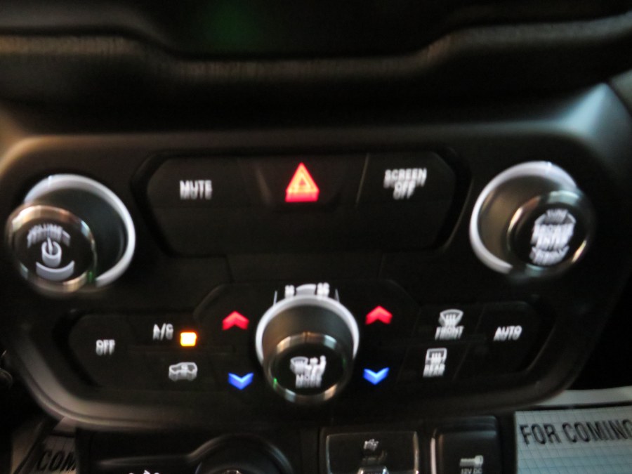 Used Jeep Renegade Altitude 4x4 2018 | Road Masters II INC. Middle Village, New York Used Jeep Renegade Altitude 4x4 2018 | Road Masters II INC. Middle Village, New York