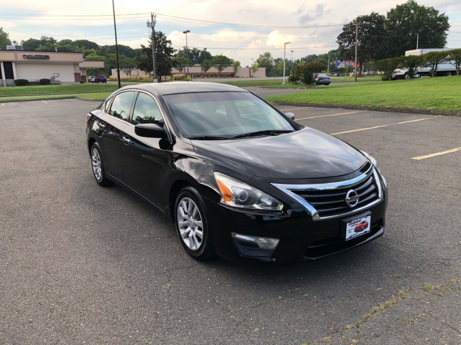 2015 Nissan Altima 4dr Sdn I4 2.5 S, available for sale in Hartford , Connecticut | Ledyard Auto Sale LLC. Hartford , Connecticut