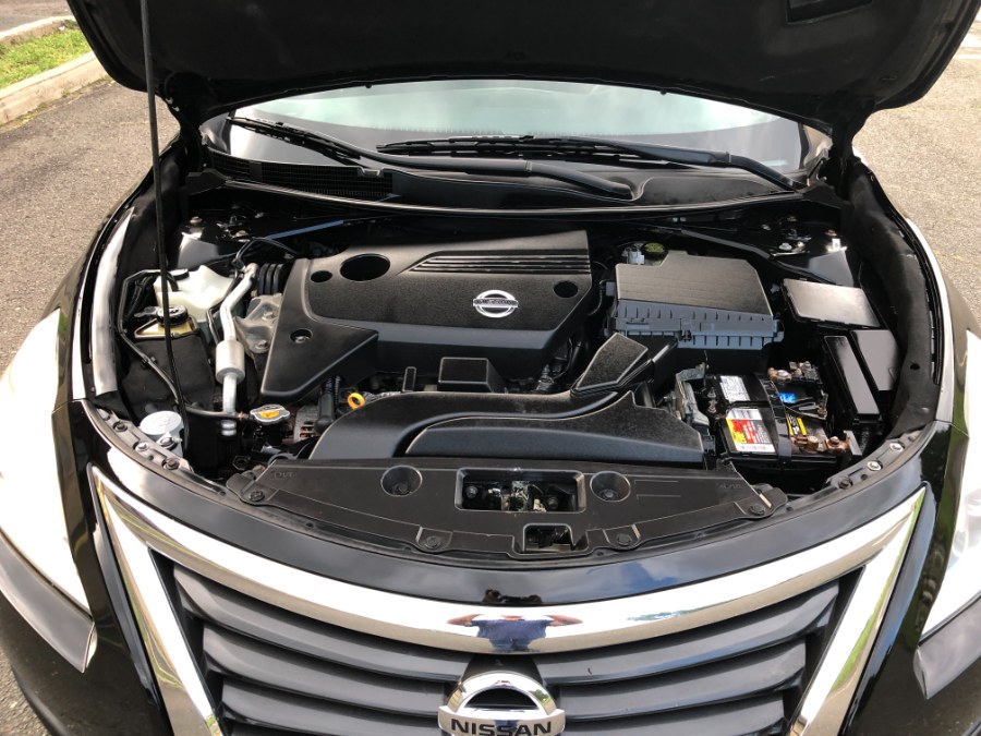 2015 Nissan Altima 4dr Sdn I4 2.5 S, available for sale in Hartford , Connecticut | Ledyard Auto Sale LLC. Hartford , Connecticut 2015 Nissan Altima 4dr Sdn I4 2.5 S, available for sale in Hartford , Connecticut | Ledyard Auto Sale LLC. Hartford , Connecticut