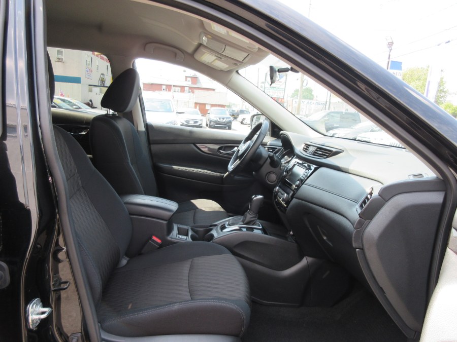 2018 Nissan Rogue AWD SV, available for sale in Linden, New Jersey | Route 27 Auto Mall. Linden, New Jersey 2018 Nissan Rogue AWD SV, available for sale in Linden, New Jersey | Route 27 Auto Mall. Linden, New Jersey