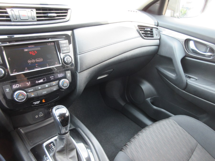 2018 Nissan Rogue AWD SV, available for sale in Linden, New Jersey | Route 27 Auto Mall. Linden, New Jersey 2018 Nissan Rogue AWD SV, available for sale in Linden, New Jersey | Route 27 Auto Mall. Linden, New Jersey