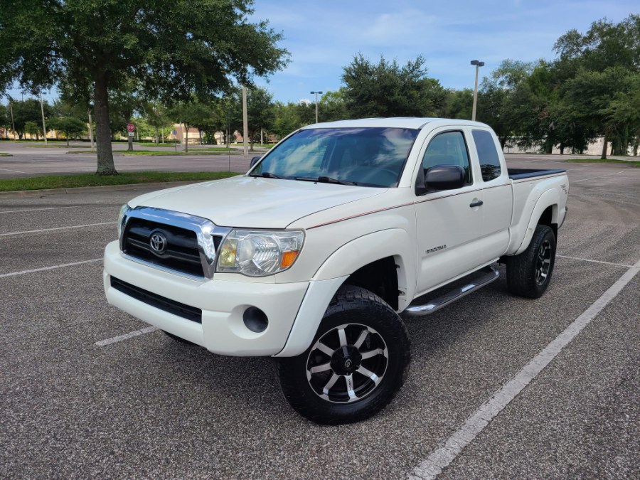 2005 Toyota Tacoma Access 128" PreRunner Manual (Natl), available for sale in Longwood, Florida | Majestic Autos Inc.. Longwood, Florida