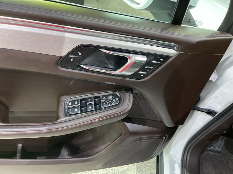 Used Porsche Macan AWD 4dr S 2016 | Dream Car Gallery. Woodbury, New York Used Porsche Macan AWD 4dr S 2016 | Dream Car Gallery. Woodbury, New York