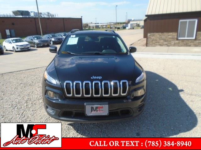 2016 Jeep Cherokee 4WD 4dr Sport, available for sale in Colby, Kansas | M C Auto Outlet Inc. Colby, Kansas 2016 Jeep Cherokee 4WD 4dr Sport, available for sale in Colby, Kansas | M C Auto Outlet Inc. Colby, Kansas
