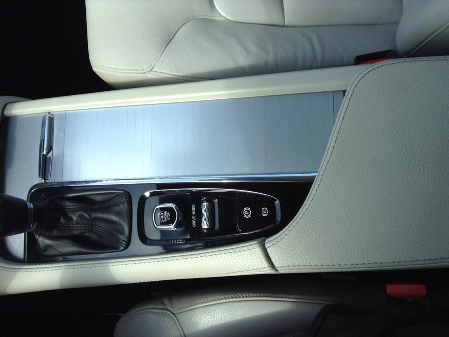 Used Volvo XC90 T6 AWD 7-Passenger Momentum 2018 | Eurocars Plus. Groton, Connecticut Used Volvo XC90 T6 AWD 7-Passenger Momentum 2018 | Eurocars Plus. Groton, Connecticut