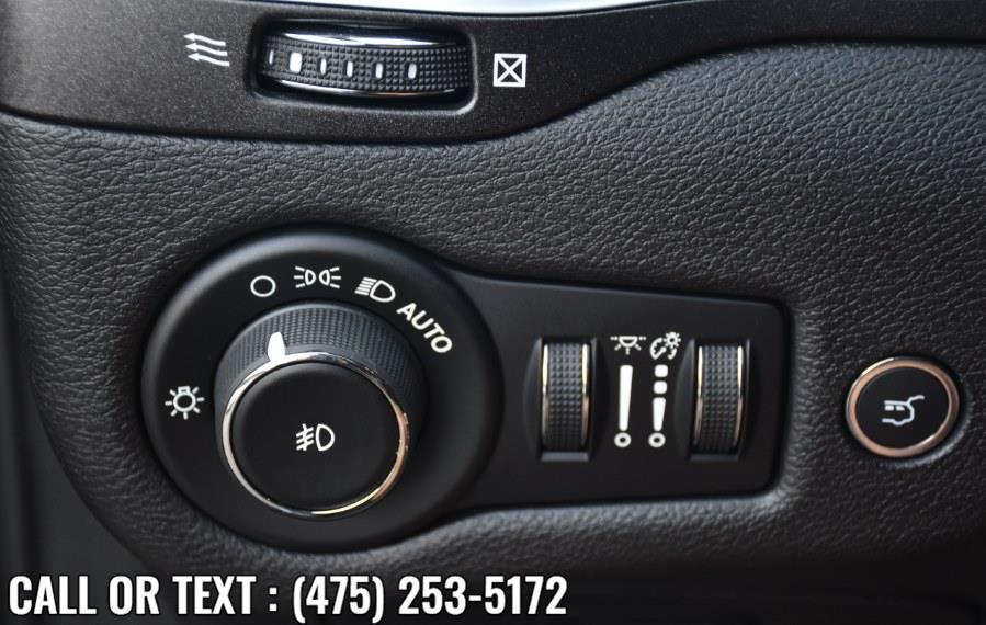 Used Jeep Cherokee Trailhawk 4x4 2019 | Highline Car Connection. Waterbury, Connecticut Used Jeep Cherokee Trailhawk 4x4 2019 | Highline Car Connection. Waterbury, Connecticut