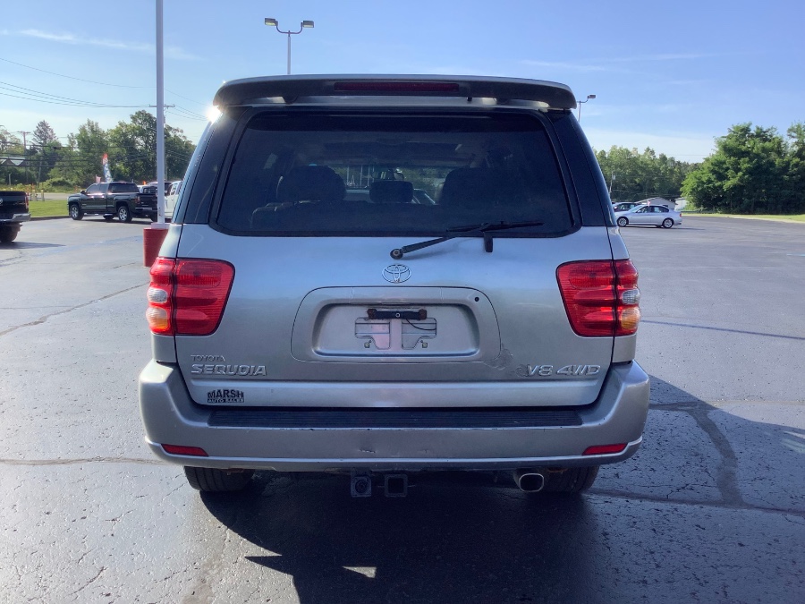 Used Toyota Sequoia 4dr Limited 4WD (SE) 2002 | Marsh Auto Sales LLC. Ortonville, Michigan Used Toyota Sequoia 4dr Limited 4WD (SE) 2002 | Marsh Auto Sales LLC. Ortonville, Michigan