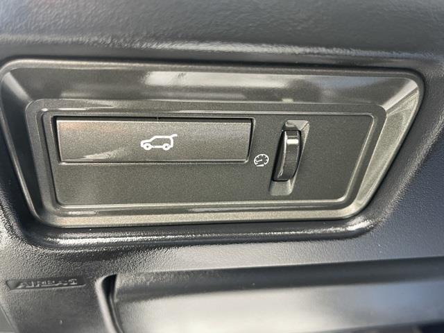 Used Land Rover Range Rover Evoque Pure 2014 | Hillside Auto Outlet. Jamaica, New York Used Land Rover Range Rover Evoque Pure 2014 | Hillside Auto Outlet. Jamaica, New York