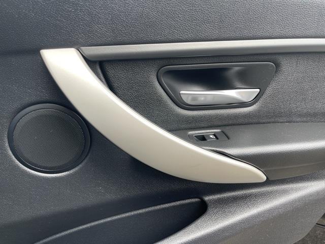 Used BMW 3 Series 320i xDrive 2014 | Hillside Auto Outlet. Jamaica, New York Used BMW 3 Series 320i xDrive 2014 | Hillside Auto Outlet. Jamaica, New York