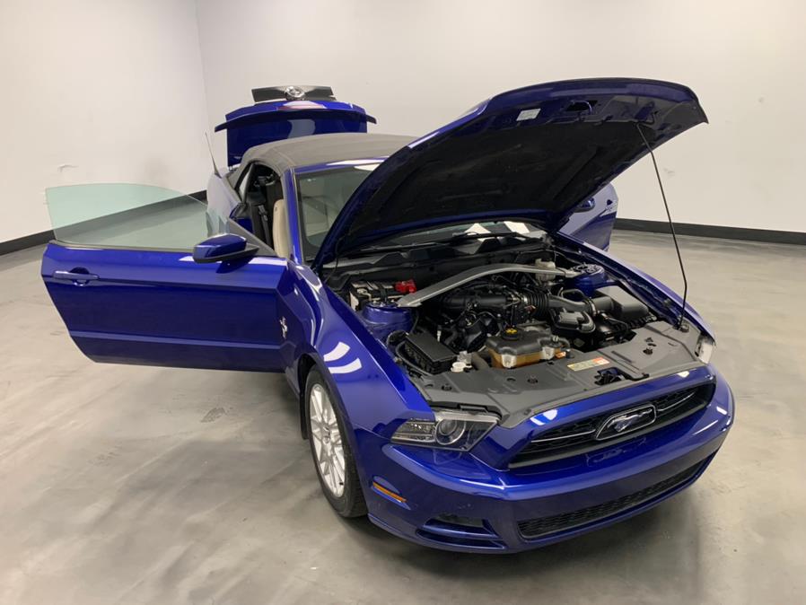 Used Ford Mustang 2dr Conv V6 Premium 2013 | M Auto Group. Elizabeth, New Jersey Used Ford Mustang 2dr Conv V6 Premium 2013 | M Auto Group. Elizabeth, New Jersey